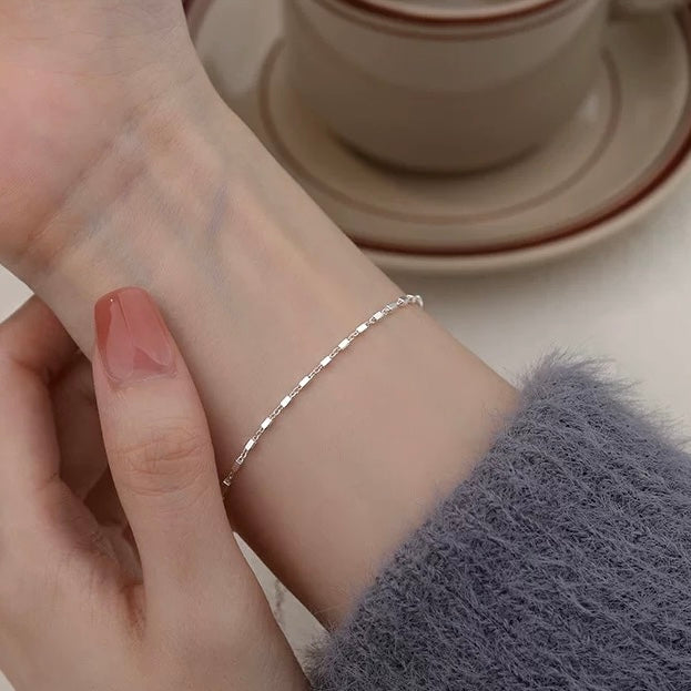 thin bracelet (B4)