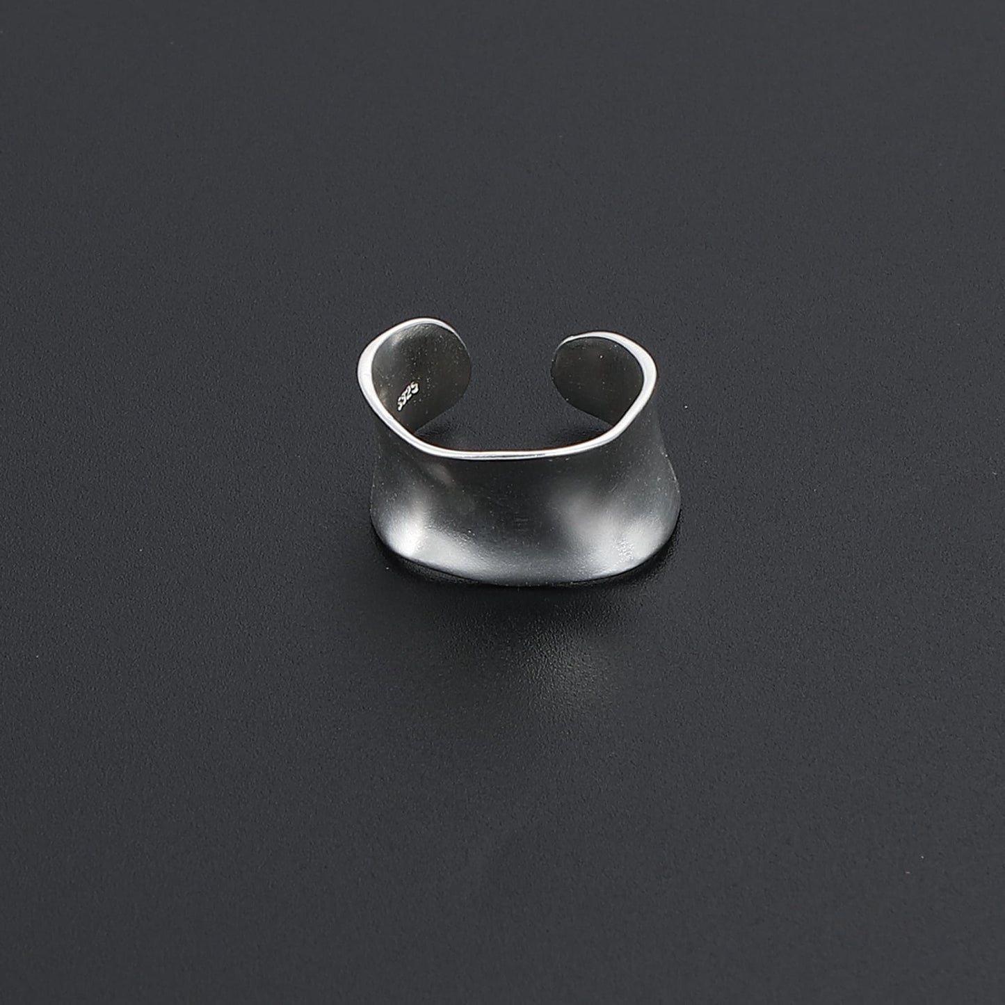 square ring (R20)