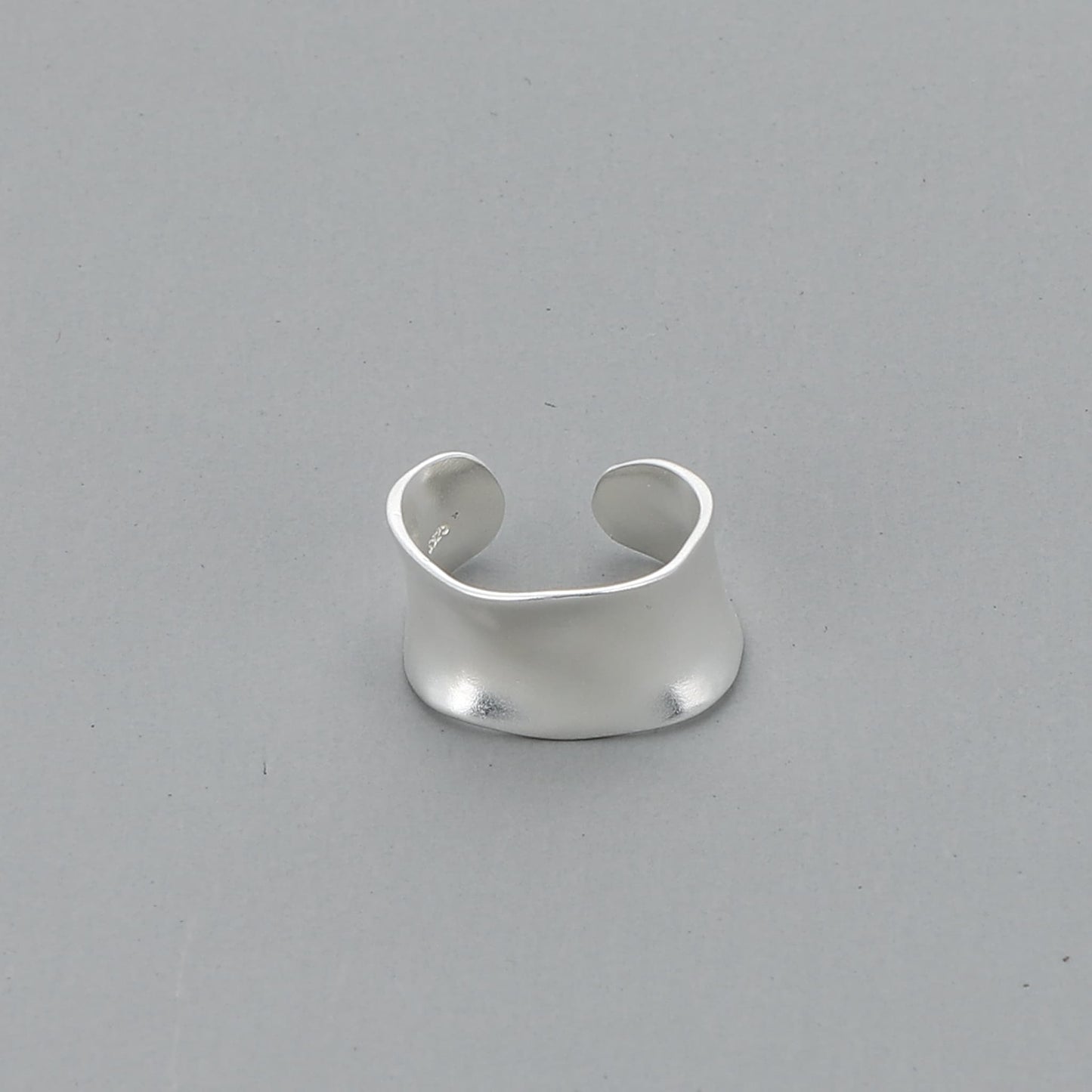square ring (R20)