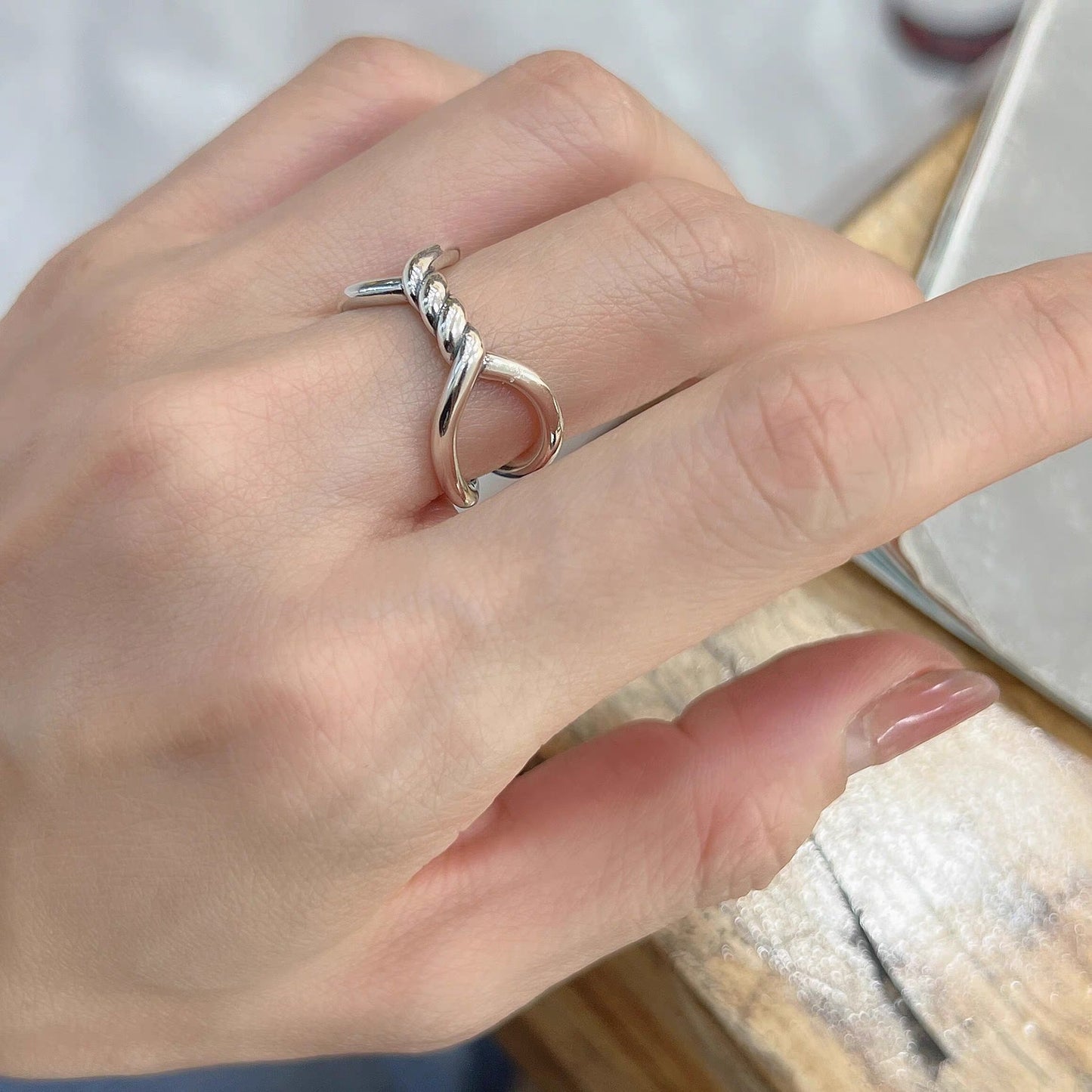 knot ring (R7)