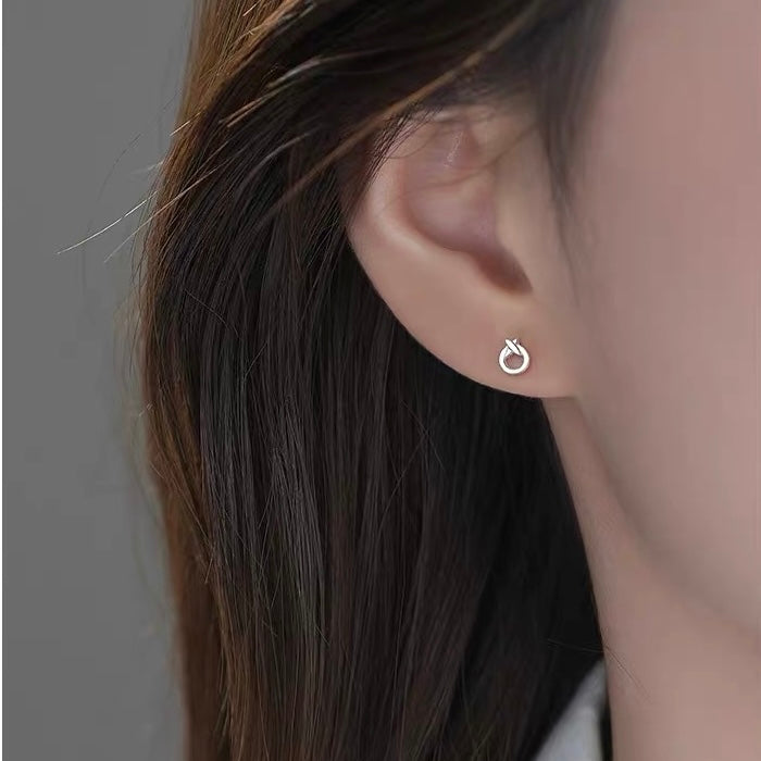 knot pierce (P24)