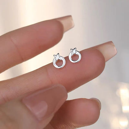 knot pierce (P24)
