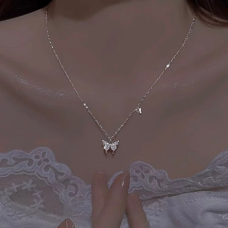 mariposa necklace (N2)