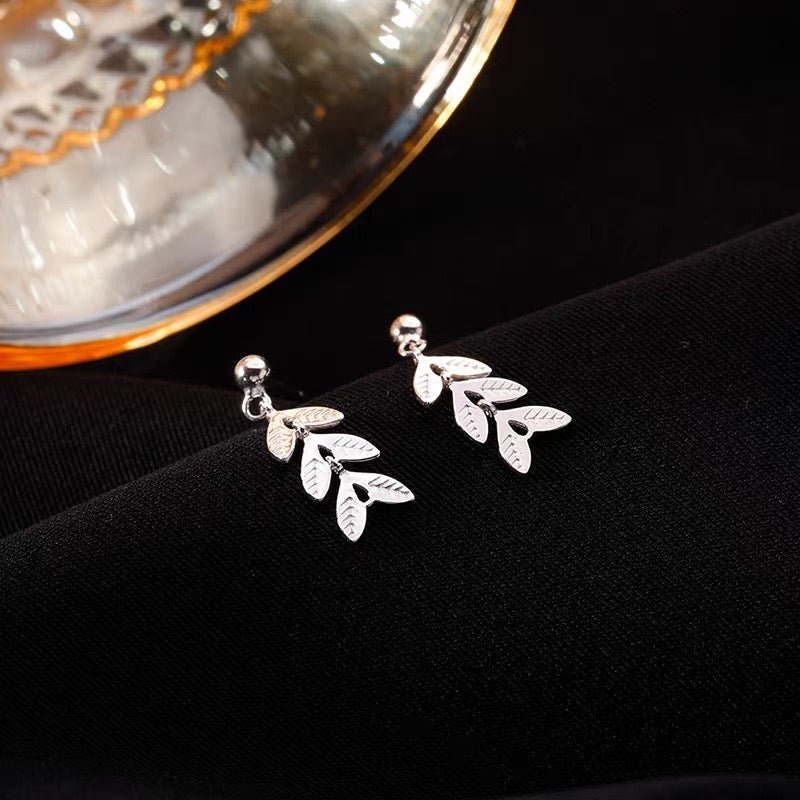 leaf pierce (P35)