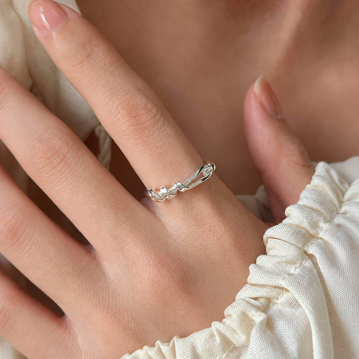 knot ring (R37)