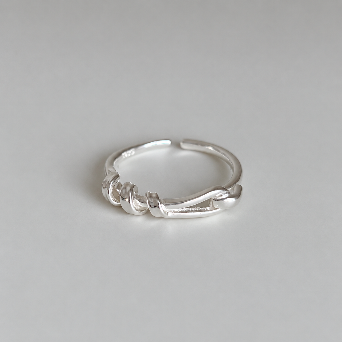 knot ring (R37)
