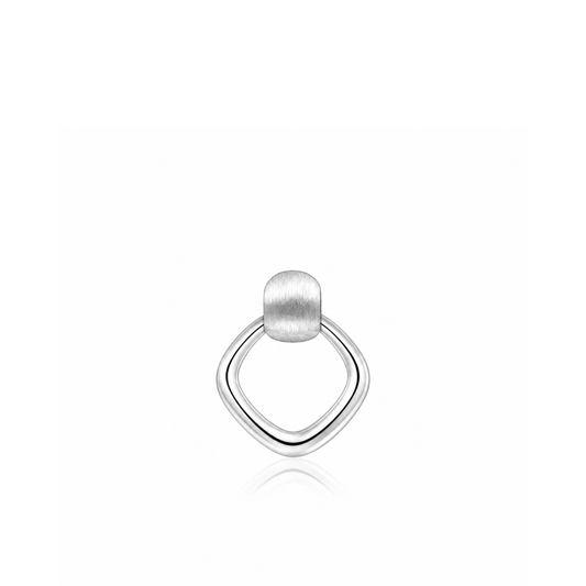 square pierce (P23)